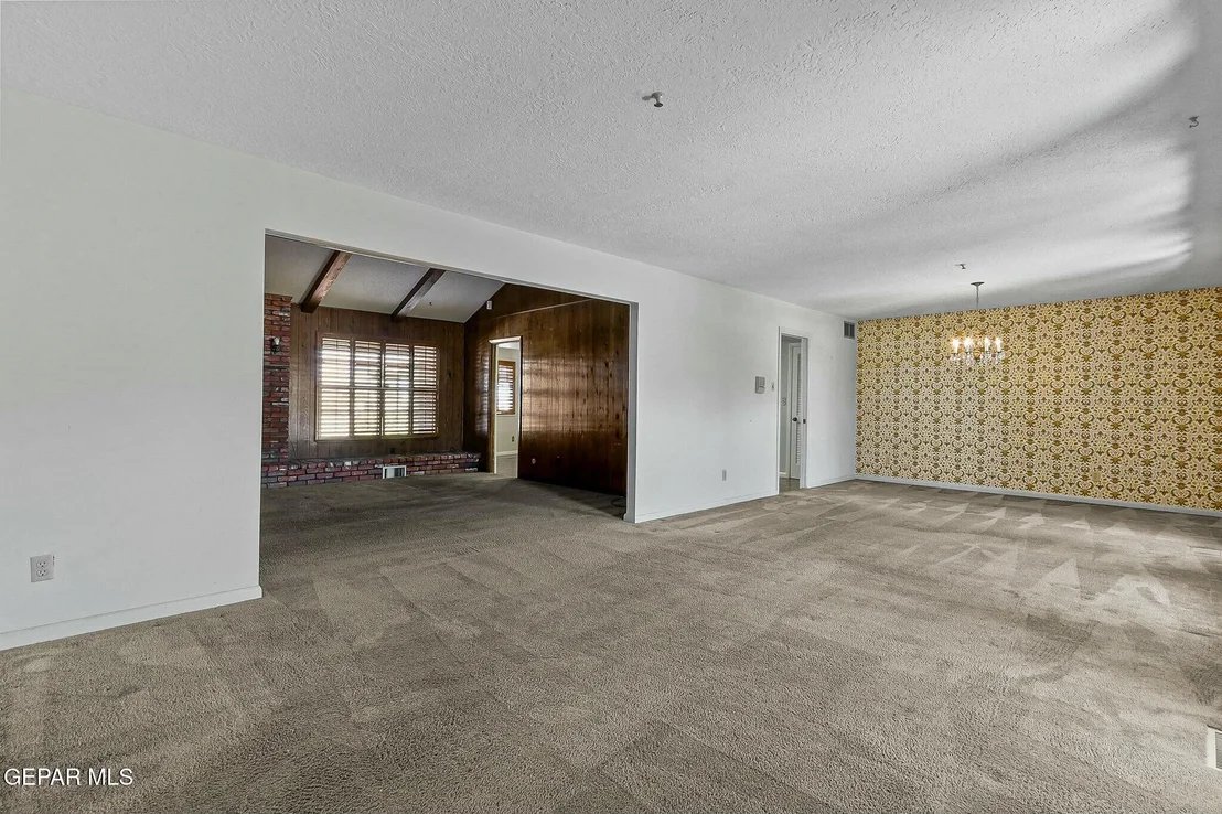 Photo of 913 CORTIJO Drive