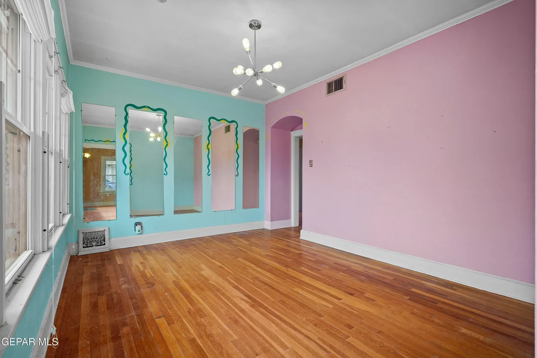 Photo of 715 CINCINNATI Avenue