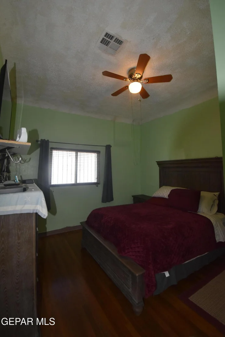 Photo of 1113 N Octavia Street