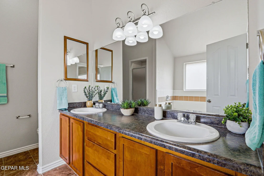 Photo of 7200 COPPER NAIL Lane