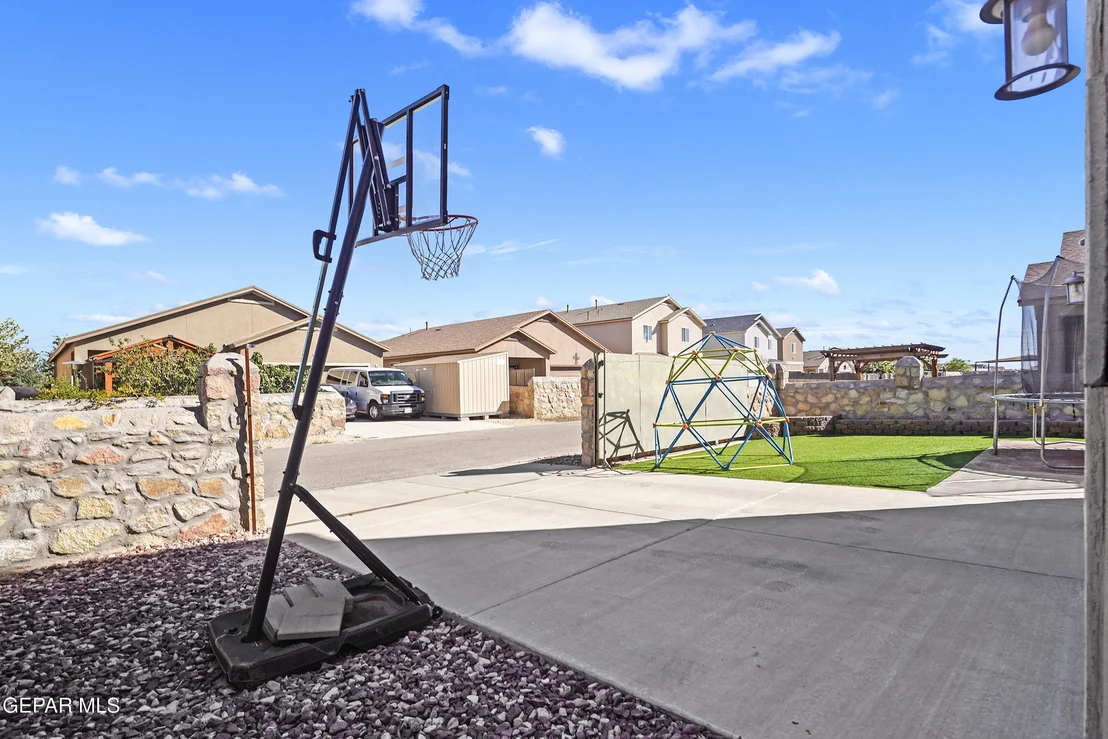 Photo of 2140 THOMAS LACKLAND Street