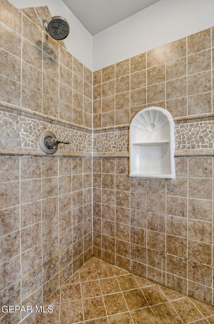 Photo of 6313 FRANKLIN BLUFF Drive