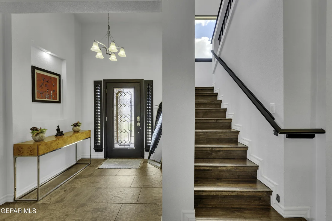 Photo of 5649 VALLEY MAPLE Drive