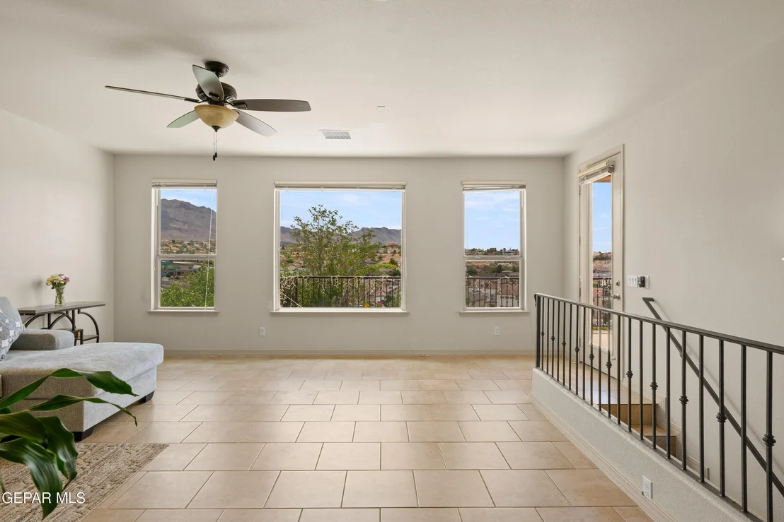 Photo of 7250 LONGSPUR Drive