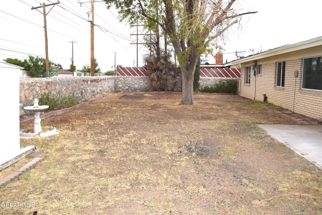 Photo of 1316 BACKUS Street