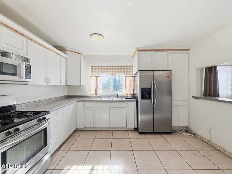 Photo of 445 Suzi Way