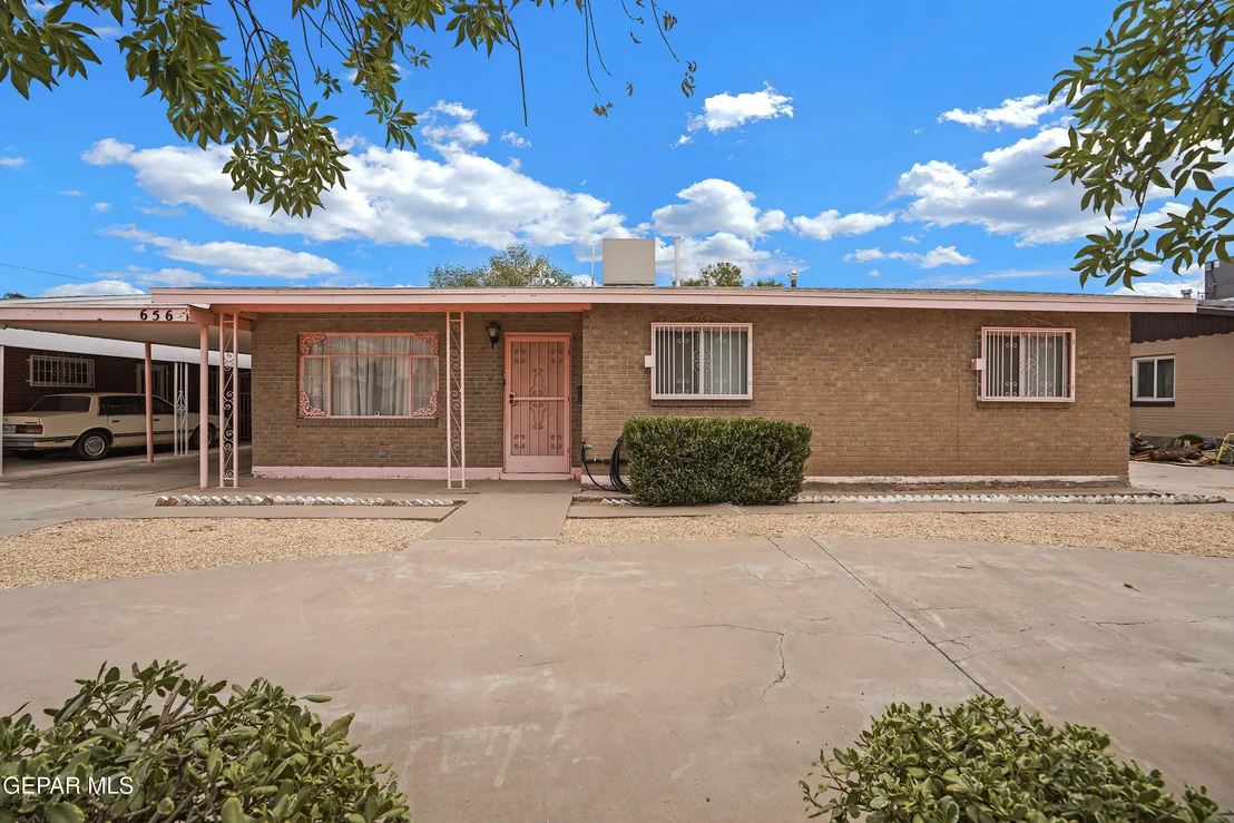 Photo of 656 CORTEZ Drive