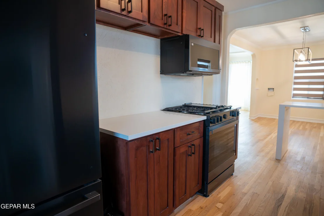 Photo of 1211 MESITA Drive