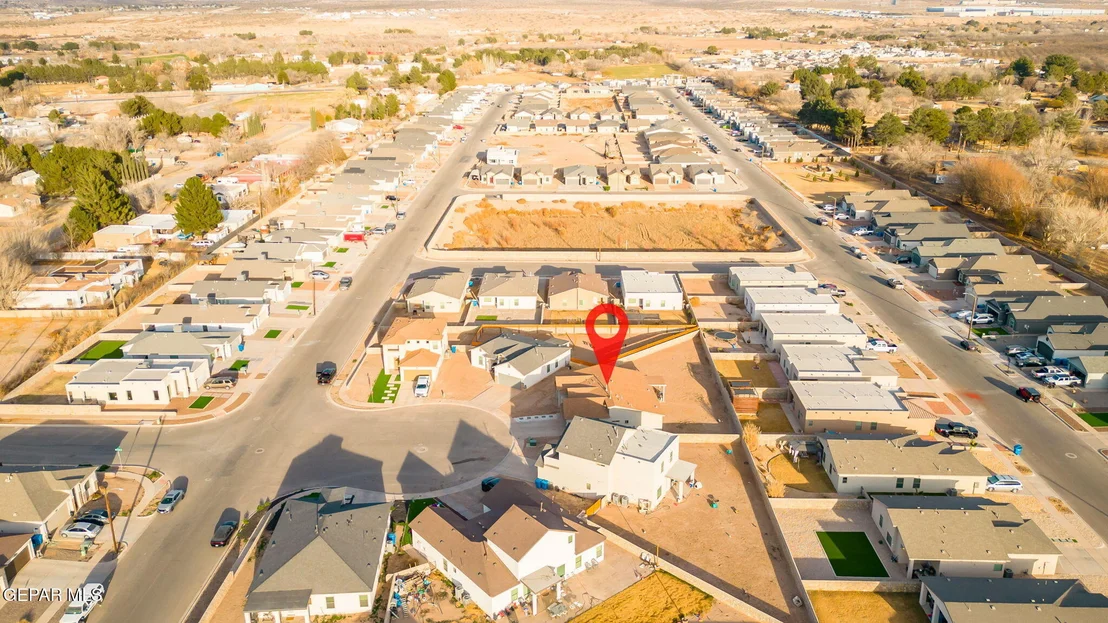 Photo of 356 PLATEAU Drive