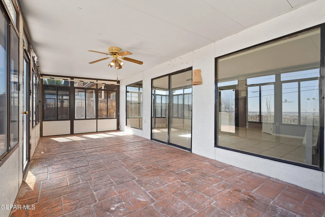 Photo of 6860 RIDGE TOP Drive