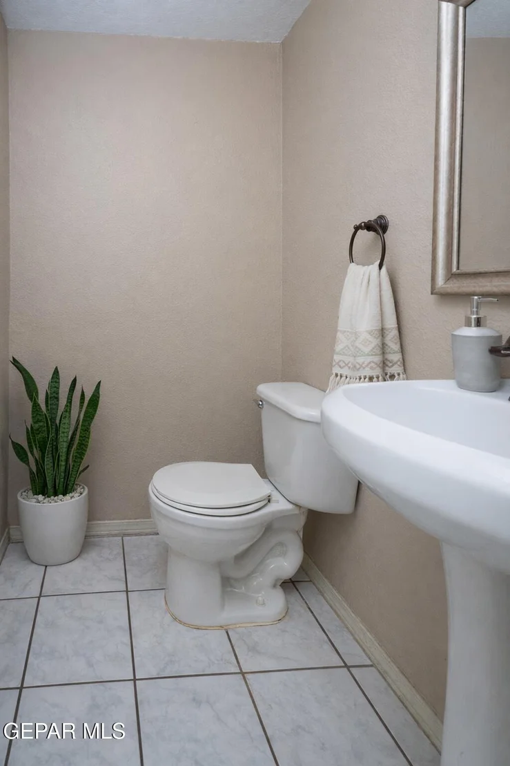Photo of 253 NORTHBROOK Court