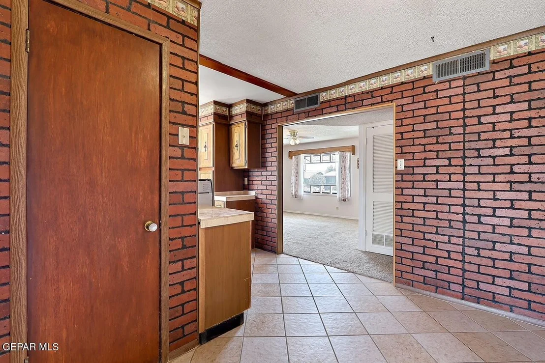 Photo of 5013 Debeers Drive
