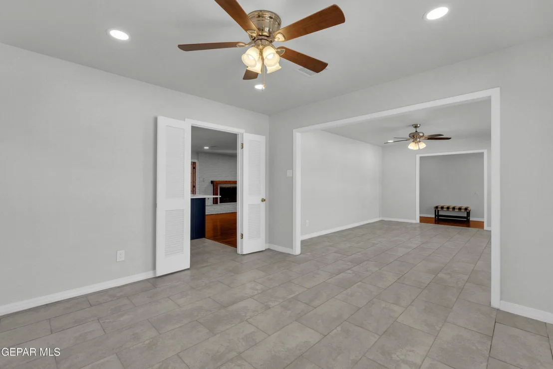 Photo of 5712 Pebble Beach Drive