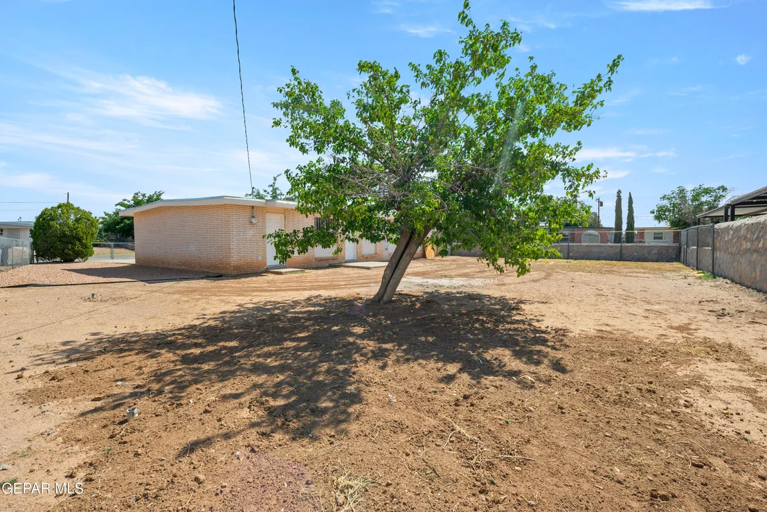 Photo of 10452 OMEGA Circle