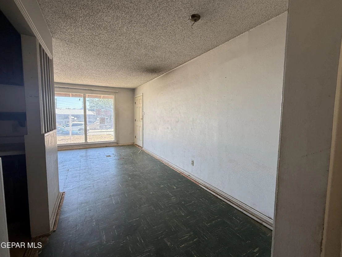 Photo of 5609 VENEZUELA Road