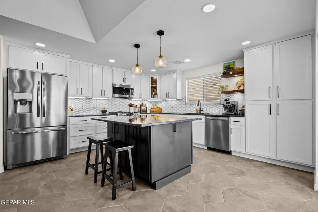 Photo of 14425 APPLE POINT Court