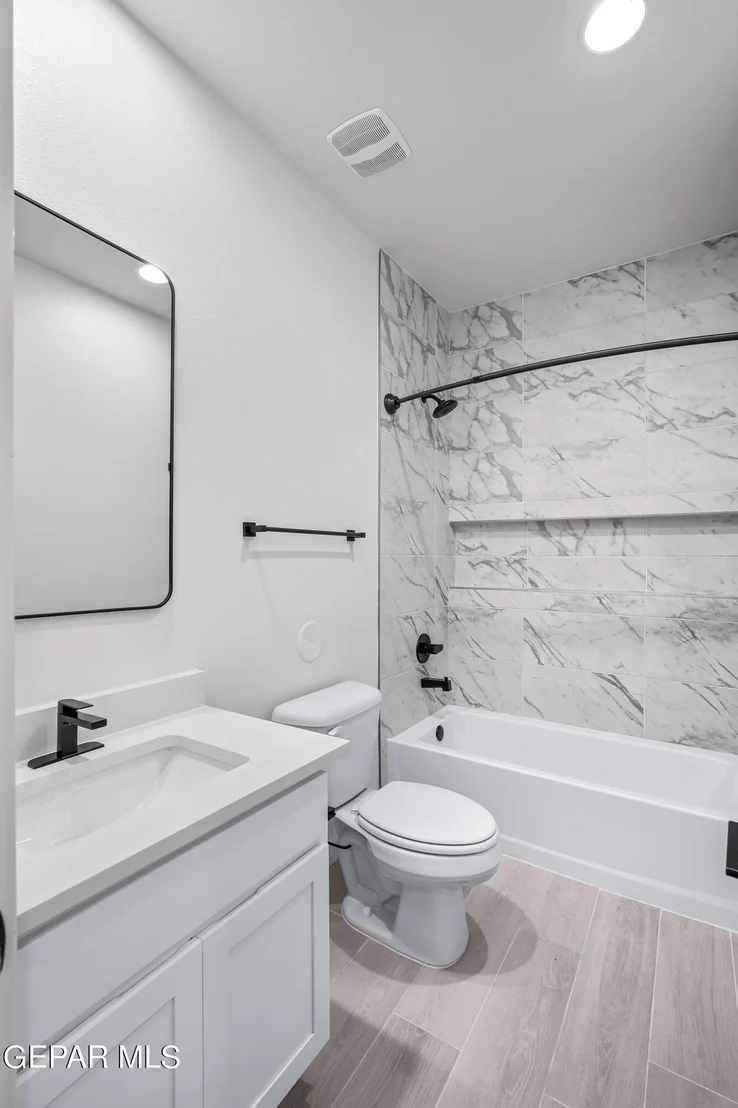 Photo of 13812 Summer View Avenue