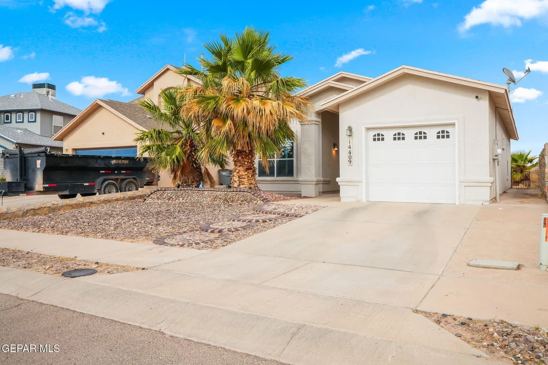 Photo of Unit 0 at 14409 Island Point Drive