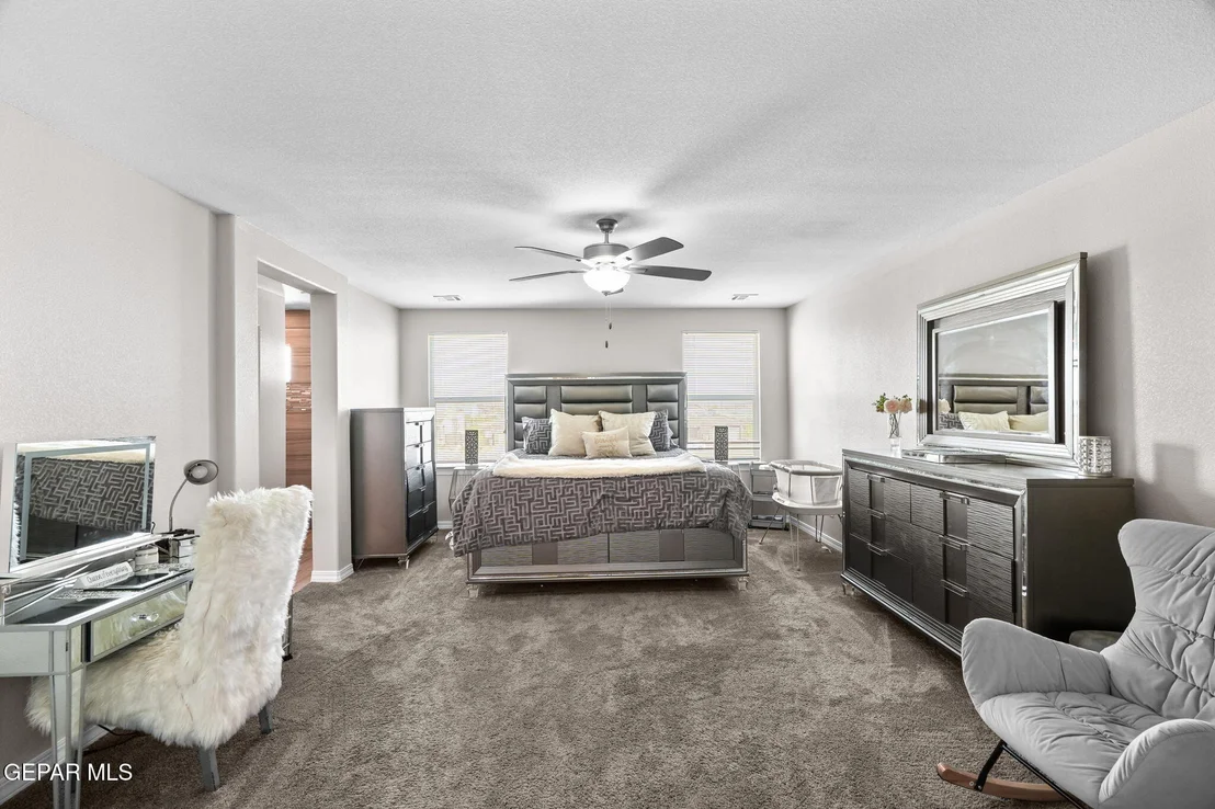 Photo of 14947 PEBBLE HILLS Boulevard