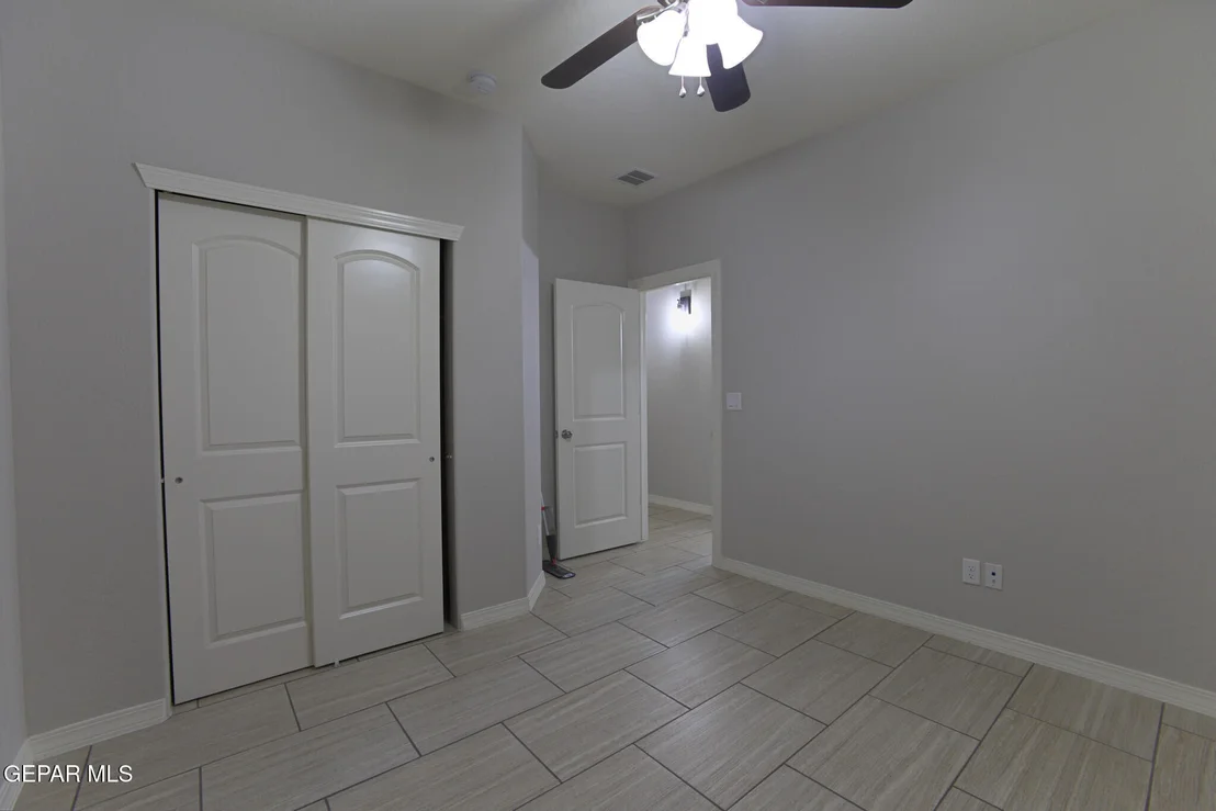 Photo of 987 GRANDEVOLE Drive