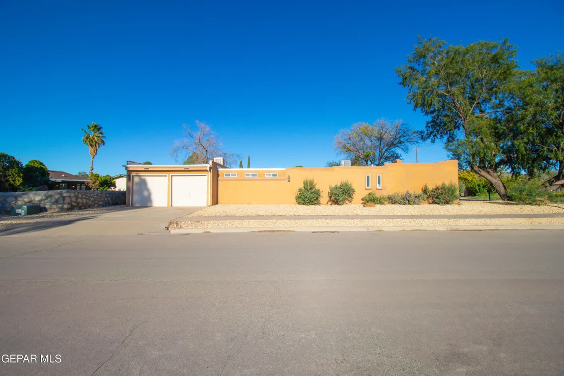 Photo of 717 FRONTERA Road