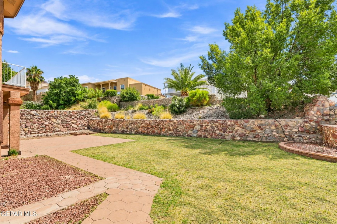 Photo of 6076 LOS SIGLOS Drive