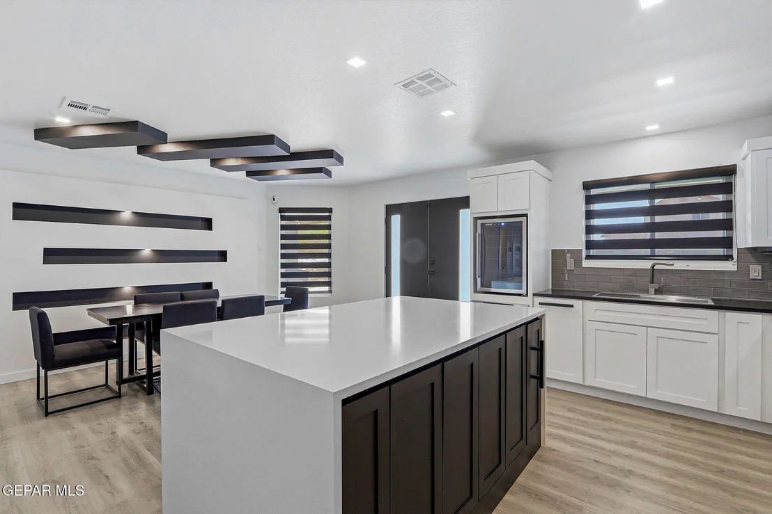 Photo of 2425 POET POINT Place