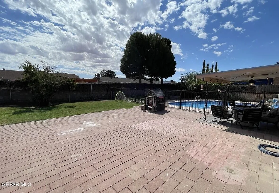 Photo of 1856 MIKE HILL Drive