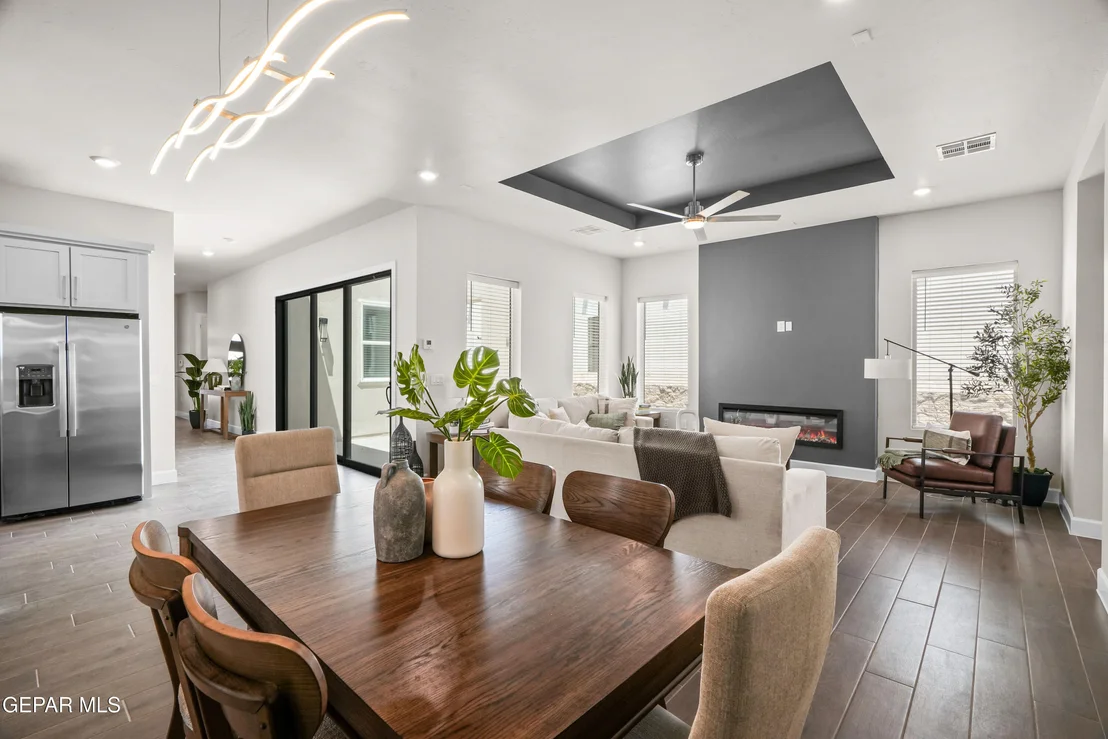 Photo of 808 Fairford Place