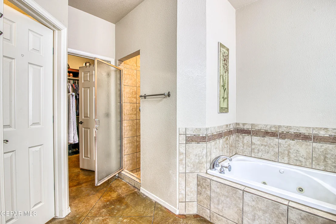 Photo of 5800 ANGEL Street