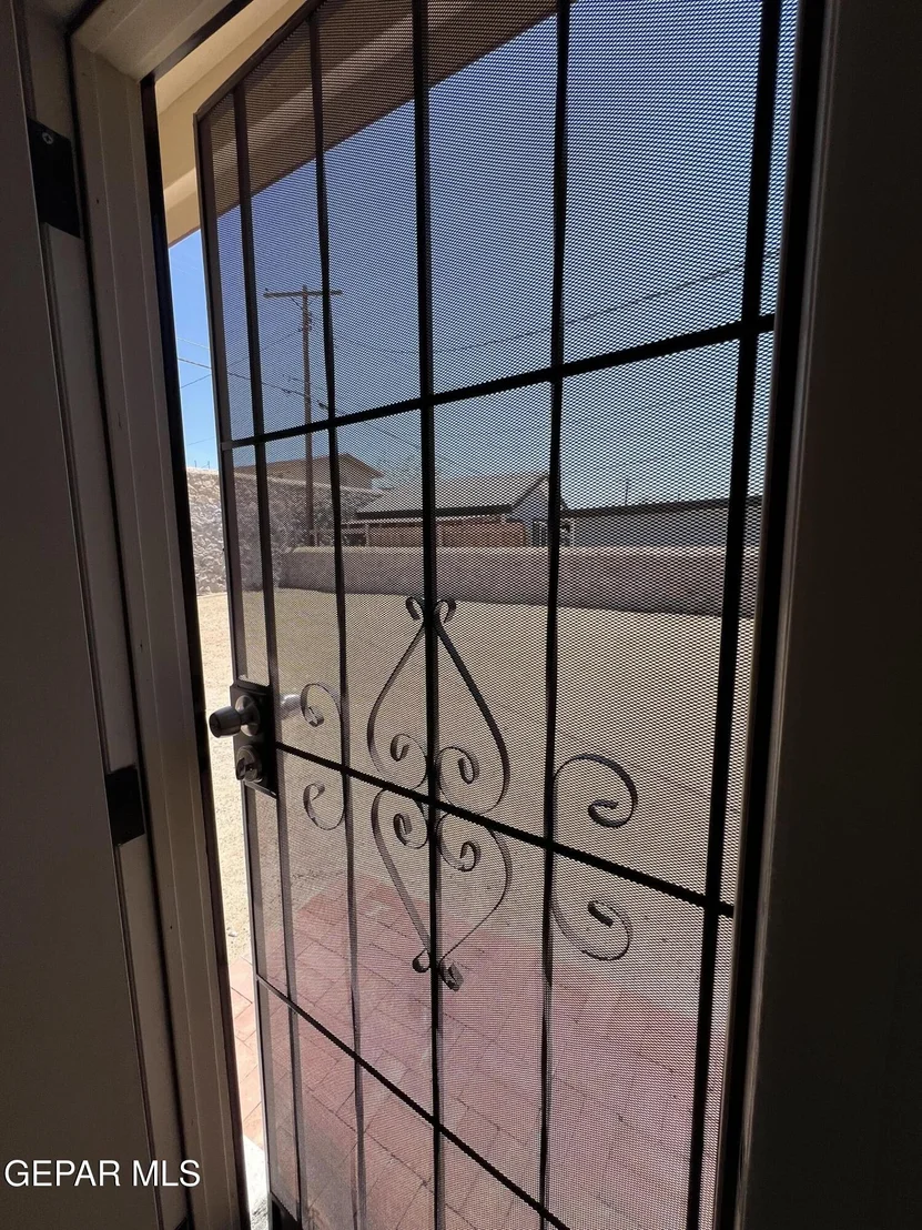 Photo of 6044 CABRILLO Drive