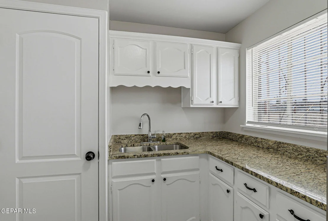 Photo of 5708 LEXINGTON Drive