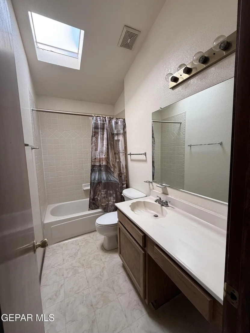 Photo of 11777 HENRY PHIPPS Drive