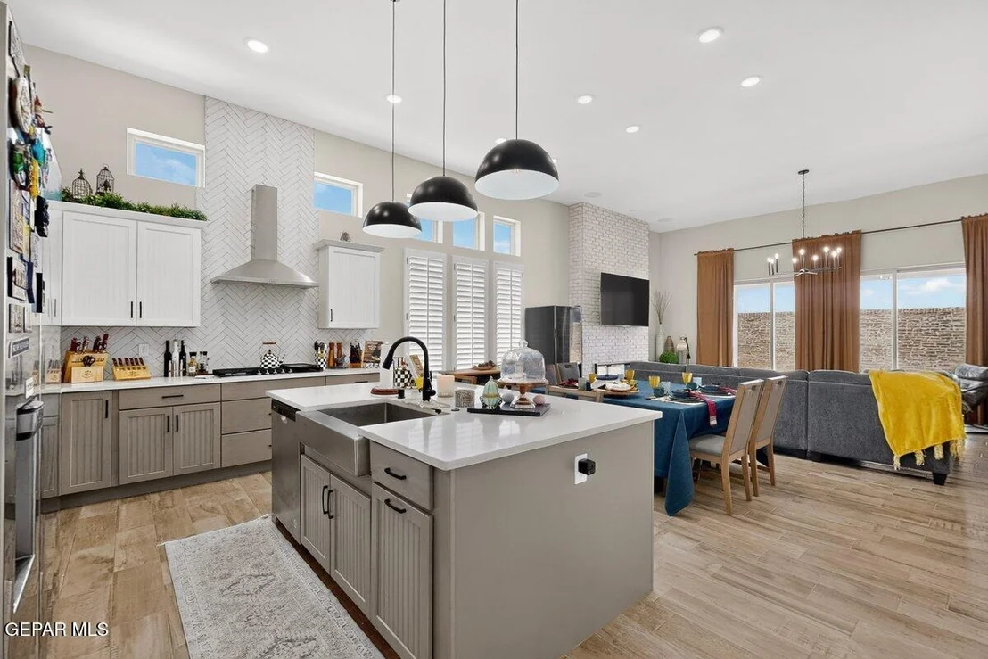 Photo of 7349 ENCHANTED POINT Drive