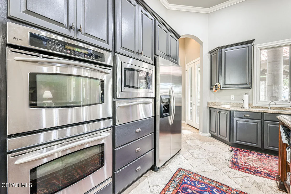 Photo of 656 COX Road