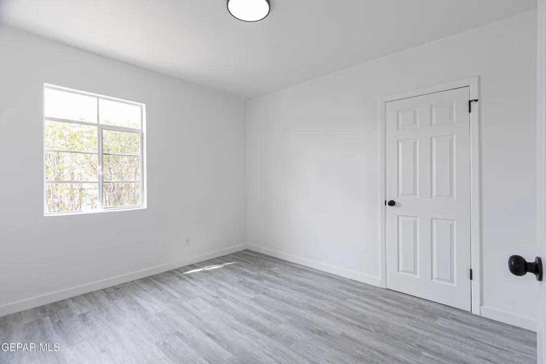 Photo of 460 CHESAK Circle
