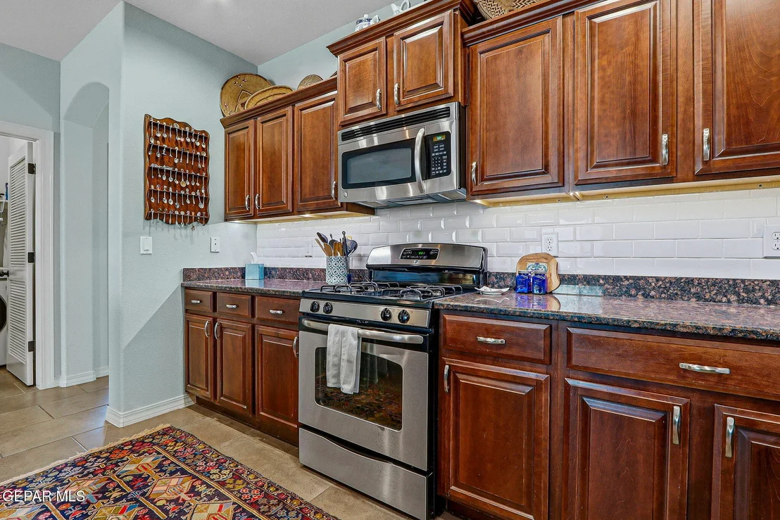 Photo of 7223 LONGSPUR Drive