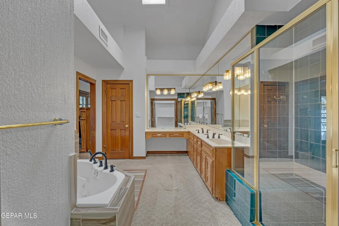 Photo of 11417 Tom Ulozas Drive