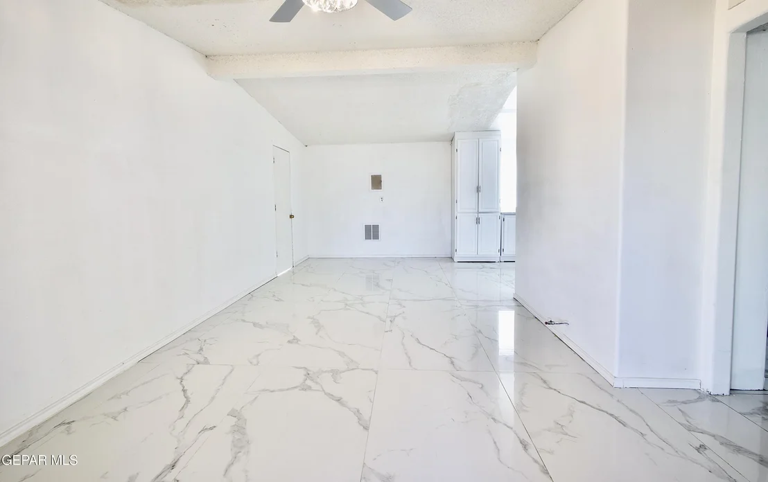 Photo of 816 MONCLOVA Lane