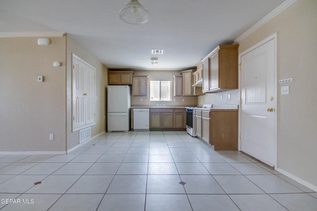 Photo of 14353 SPANISH POINT Drive