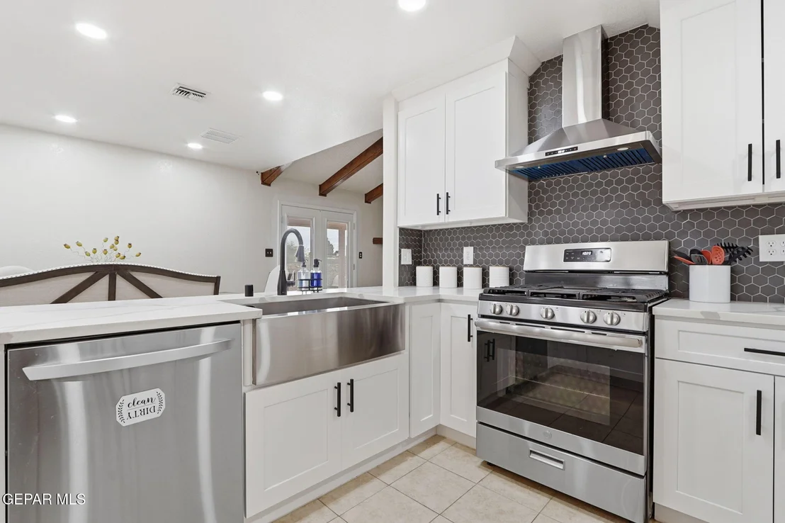 Photo of 6375 DESERT WILLOW Drive