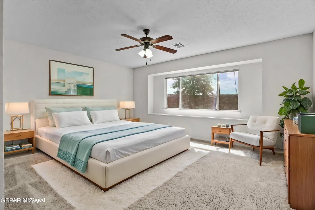 Photo of 813 Desert Bush Drive
