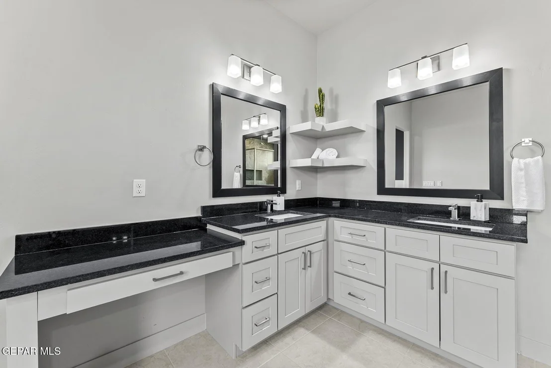 Photo of 947 Bromyard Drive