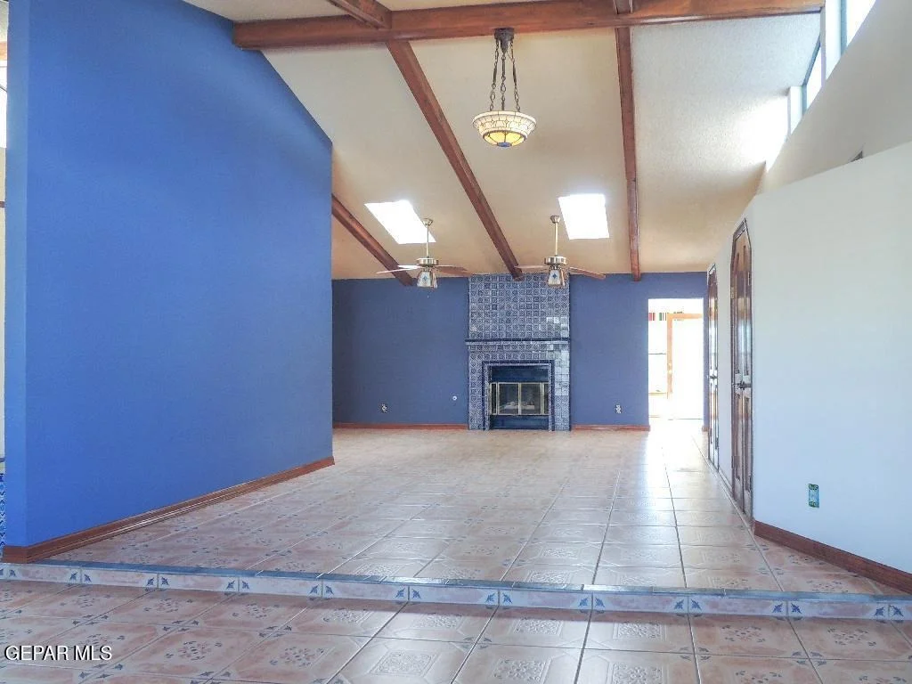 Photo of 1067 Esplanada Circle
