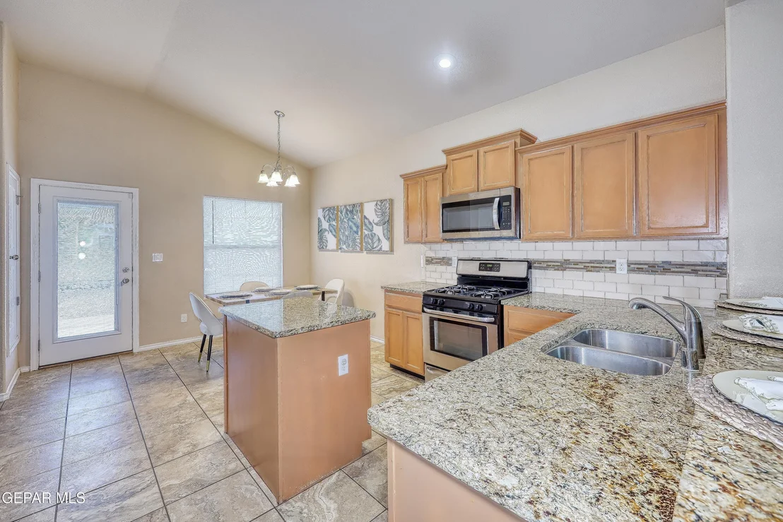 Photo of 14632 LIPIZZAN Court