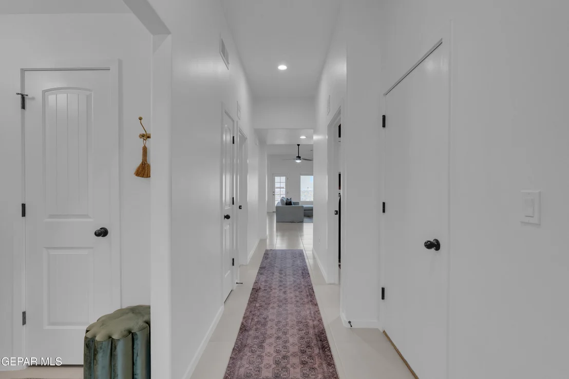 Photo of 937 SANDHURST Place