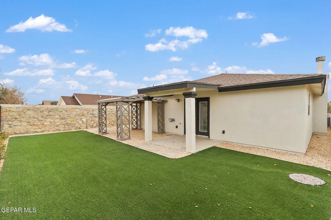 Photo of 4945 SILVER RANCH Avenue
