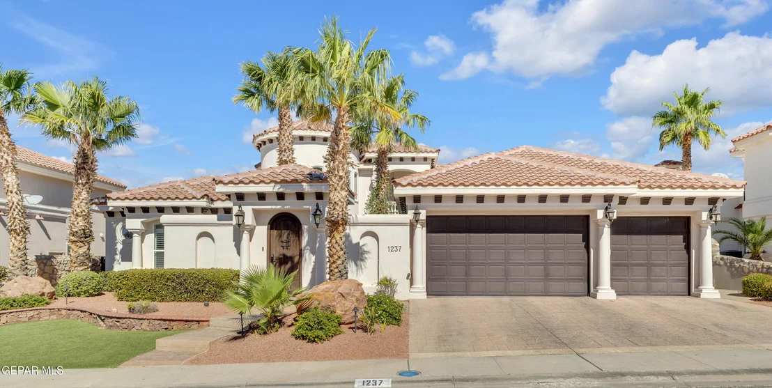Photo of 1237 CALLE LAGO