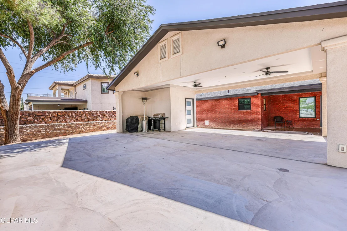 Photo of 6004 Oleaster Drive