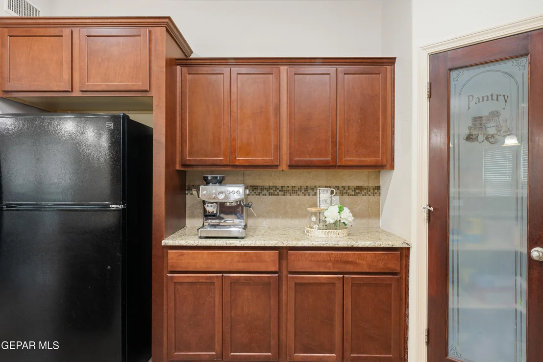 Photo of 7250 LONGSPUR Drive